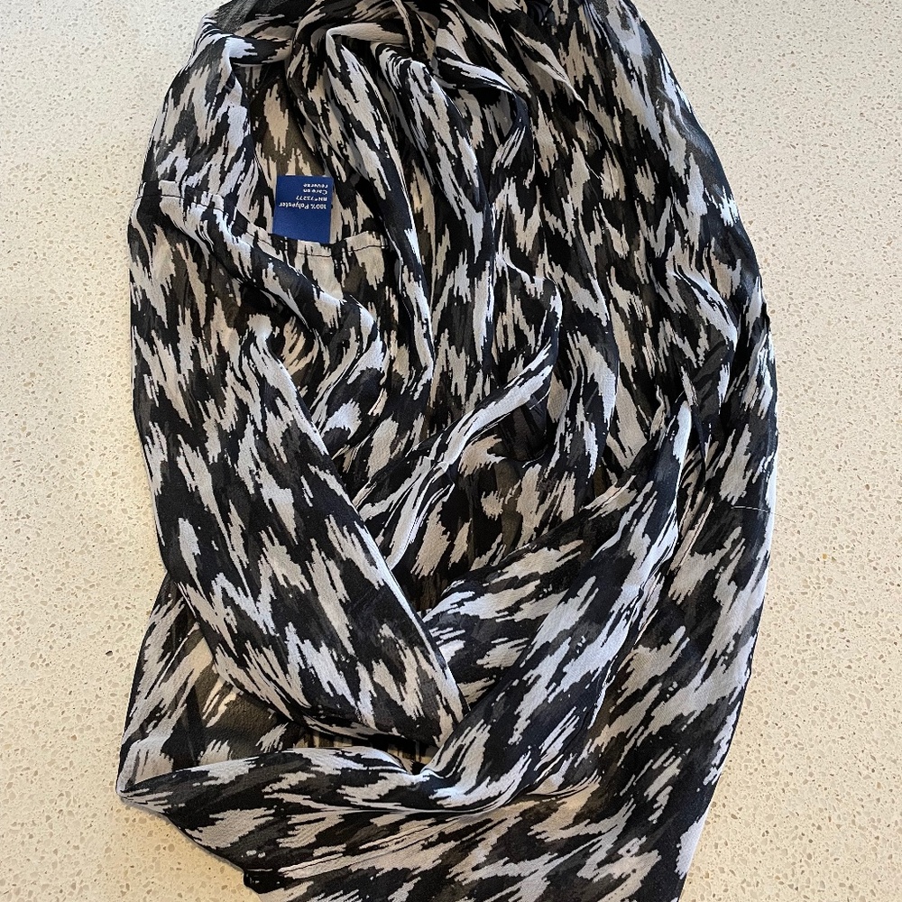 Black and White Infinity Scarf